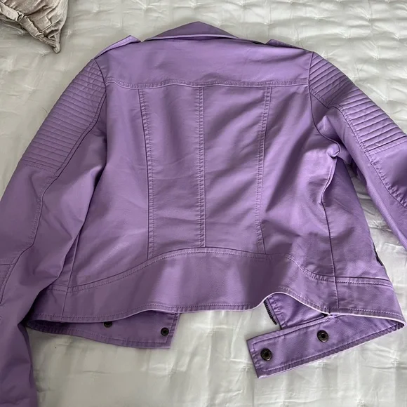 The cutest lavender moto jacket - Picture 3 of 3